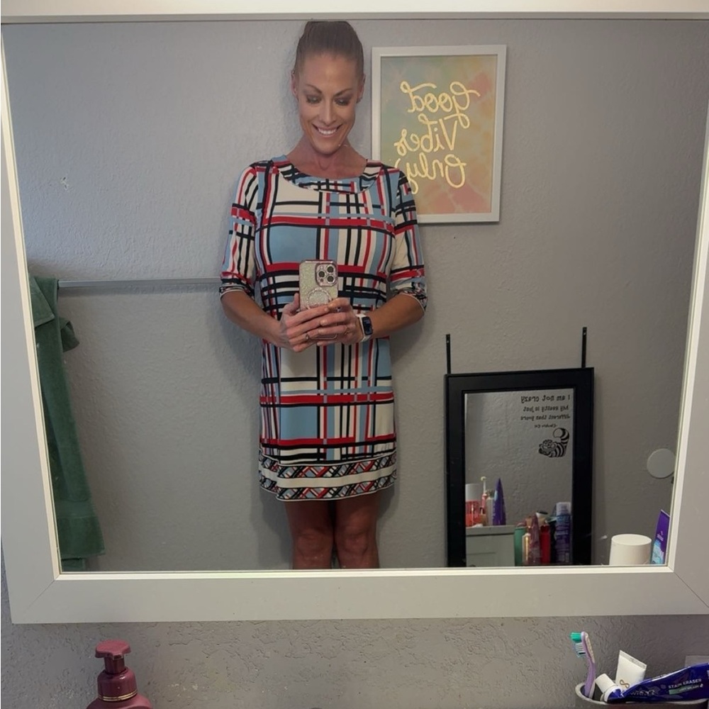 BCBGMaxAzria Geometric Pattern Dress - Picture 8 of 9